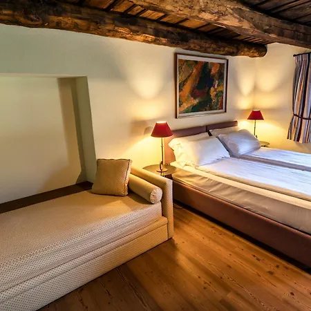 Wine & Art Relais Vallombrosa Bed & Breakfast Castelrotto